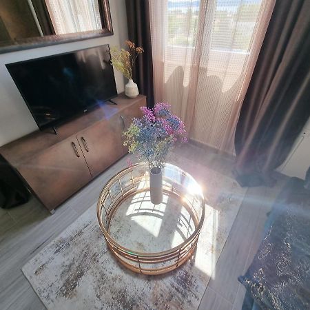 Booking Beautifull Studio Apartment Bell With Balcony And Sea View In زادار المظهر الخارجي الصورة