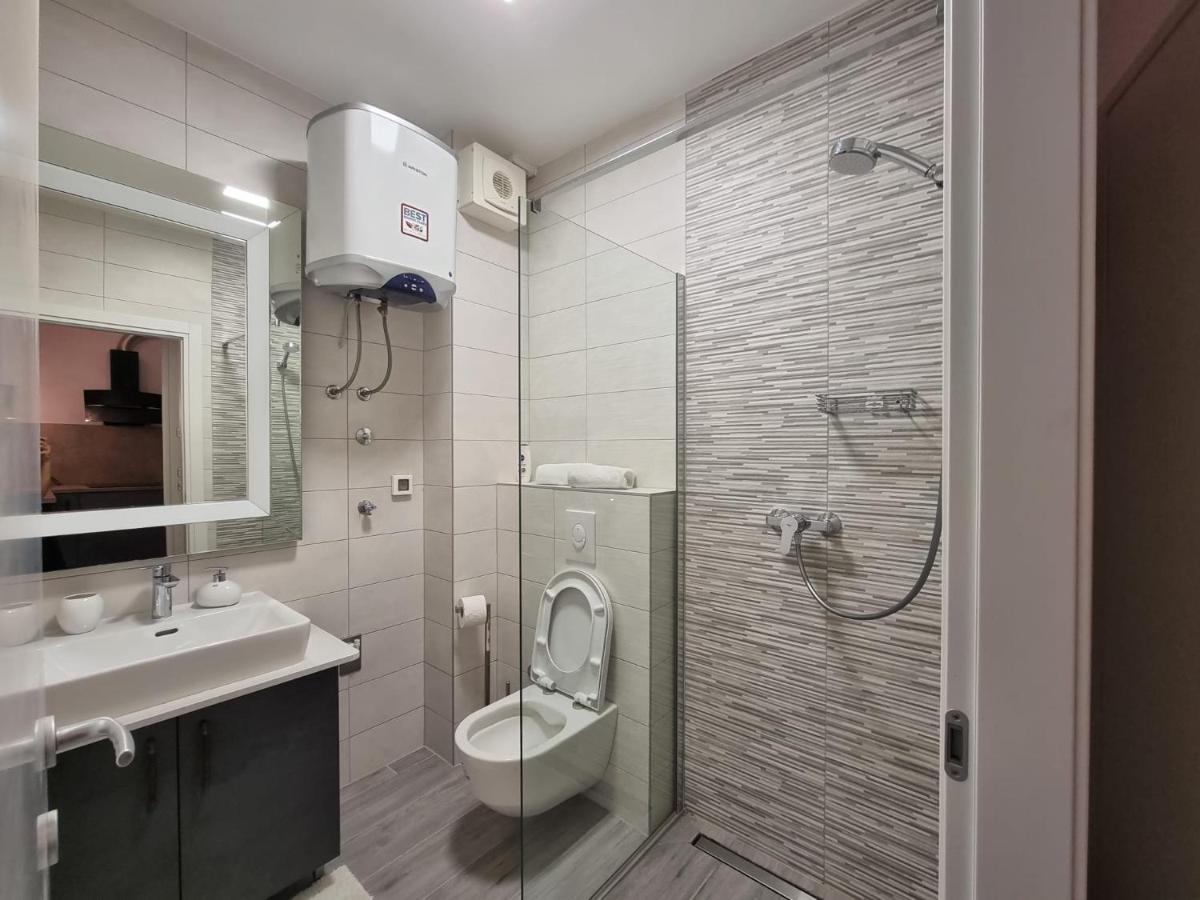 Booking Beautifull Studio Apartment Bell With Balcony And Sea View In زادار المظهر الخارجي الصورة